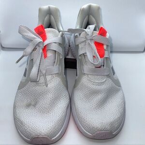 adidas Women's Edge Lux 5 Running Shoe-Size 8.5